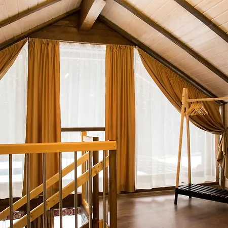 Lodge Austrian *